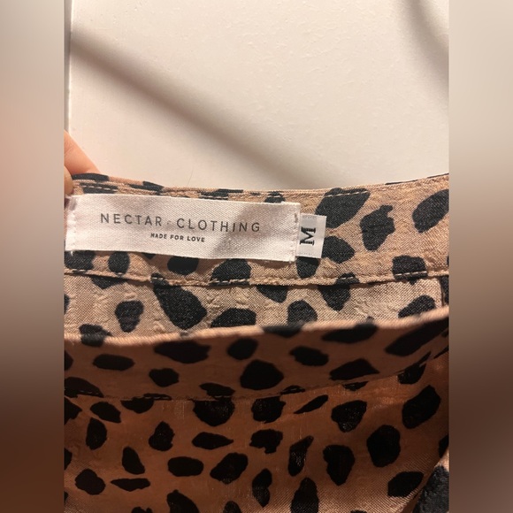 Nectar Clothing Animal Print Skirt Tan Spots Size Medium Excellent Condition - Picture 2 of 4